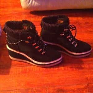 Kate Spade Willow Suede Wedge